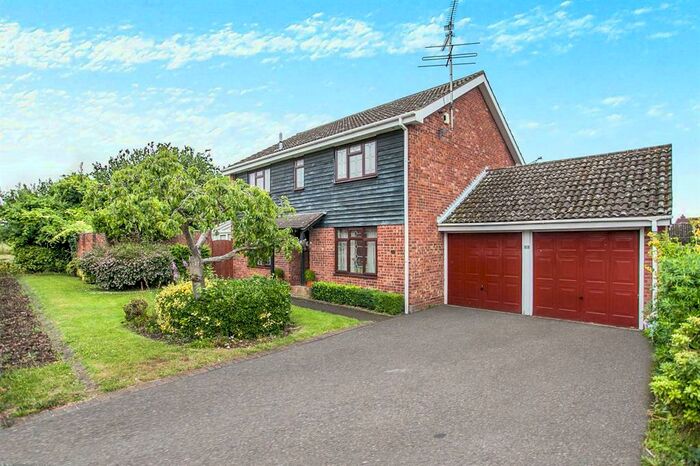 4 Bedroom House To Rent In Gernon Close, Broomfield, Chelmsford, CM1