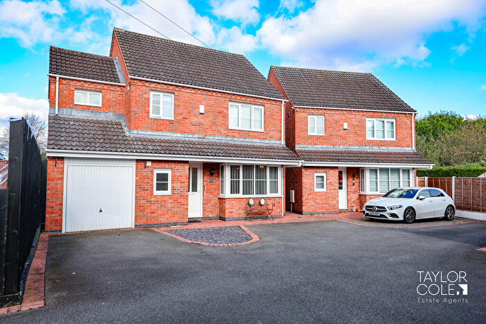 4 Bedroom Detached House For Sale In Woodhurst Close, Amington, B77