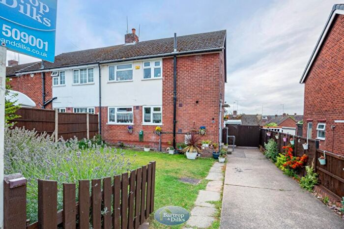 3 Bedroom Semi-Detached House For Sale In Sitwell Road, Worksop, S81