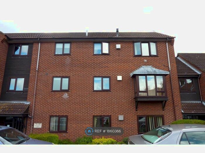 2 Bedroom Flat To Rent In John Stephenson Court, Norwich, NR3
