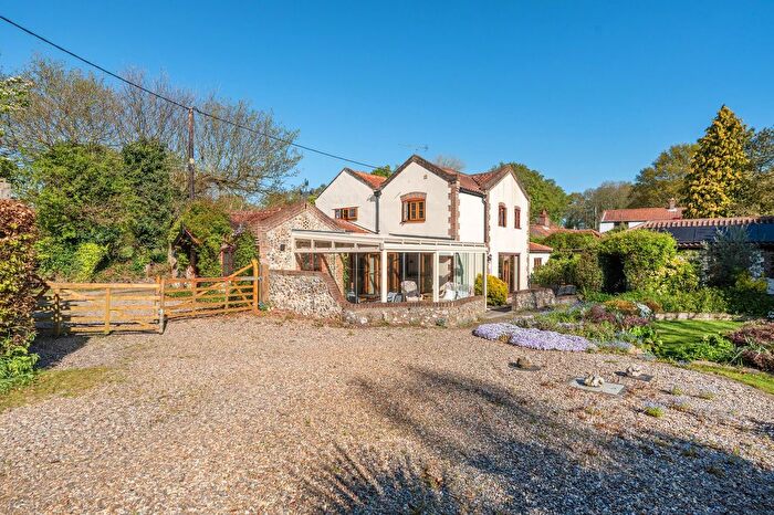 4 Bedroom Cottage For Sale In The Hill, Swanton Abbott, NR10