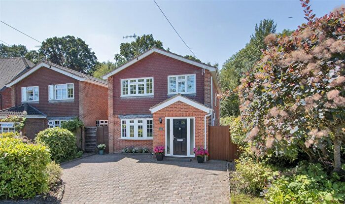 4 Bedroom Detached House For Sale In Well Close, Leigh, Tonbridge, TN11