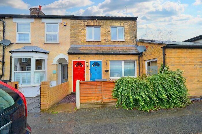 1 Bedroom Maisonette To Rent In Esther Road, Leytonstone, E11