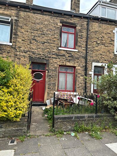 4 Bedroom Terraced House For Sale In Hastings Place, BD5