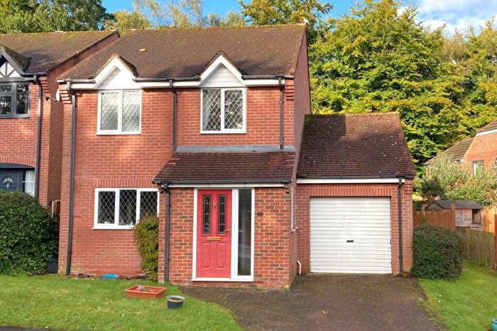 3 Bedroom Detached House For Sale In The Thorns, Marlborough, SN8