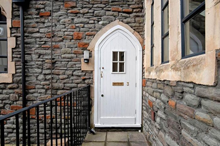 2 Bedroom Flat For Sale In Glebe Road, The Glebes Glebe Road, BS5