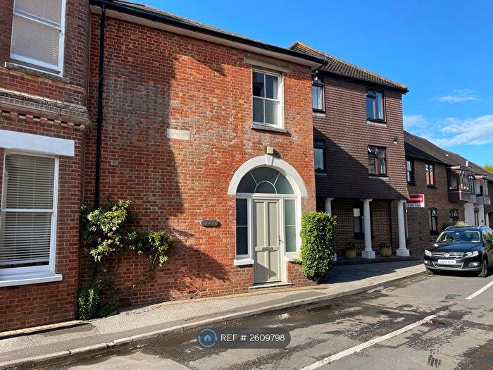 1 Bedroom Flat To Rent In Chapel Lane, Wimborne, BH21