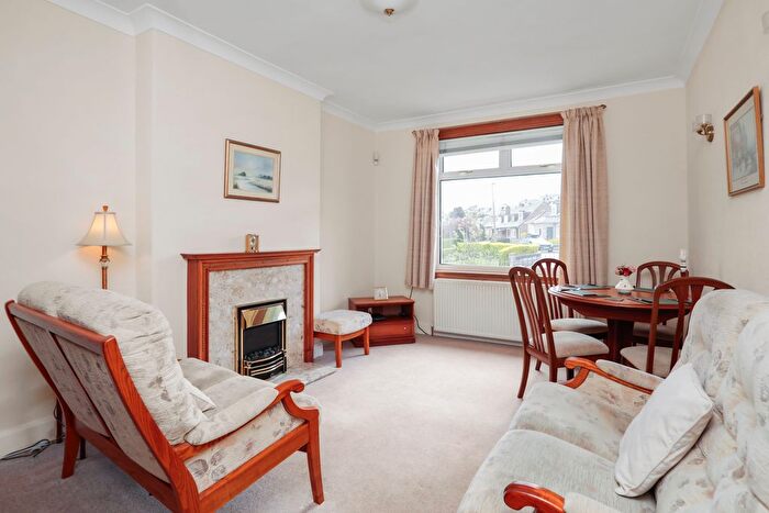 4 Bedroom Detached House For Sale In Abercorn Crescent, Willowbrae, Edinburgh, EH8