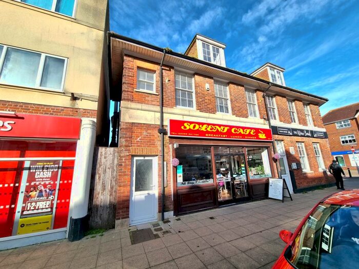 1 Bedroom Apartment To Rent In Pier Street, Lee-On-The-Solent, PO13