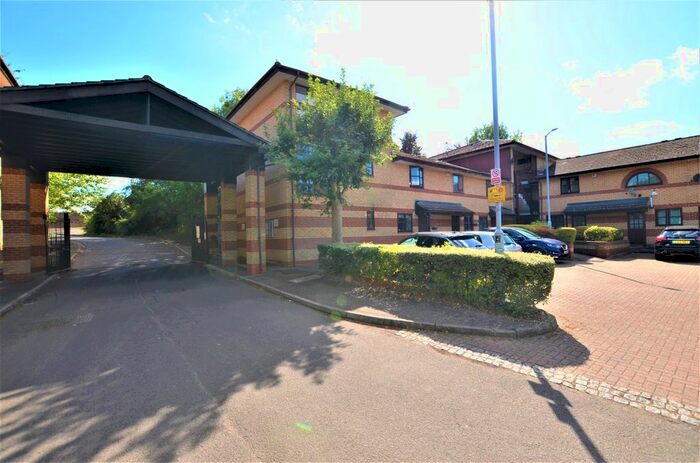 1 Bedroom Flat To Rent In Pincott Place, London, SE4