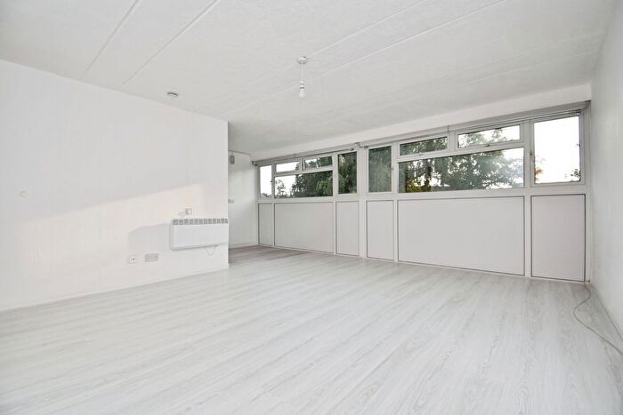 2 Bedroom Flat To Rent In Damon Close, Sidcup, DA14