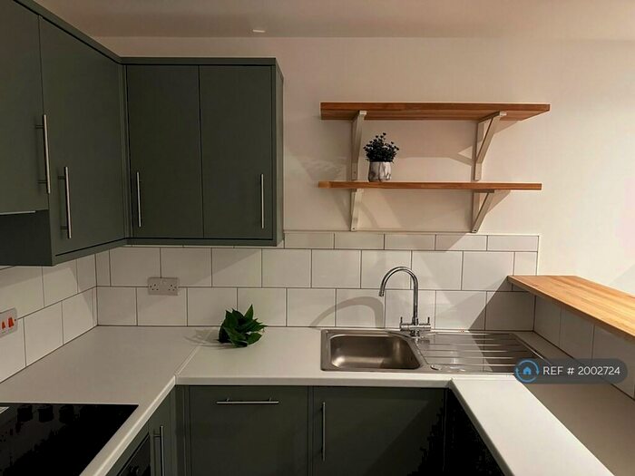 1 Bedroom Flat To Rent In Brocklesby Road, London, SE25