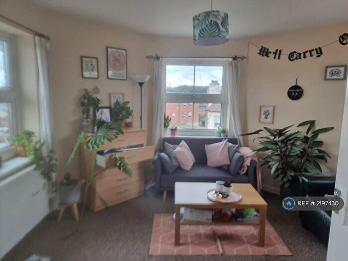 2 Bedroom Flat To Rent In Northam Road, Southampton, SO14