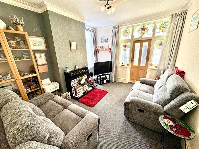 3 Bedroom Terraced House For Sale In Powerscourt Road, Portsmouth, PO2