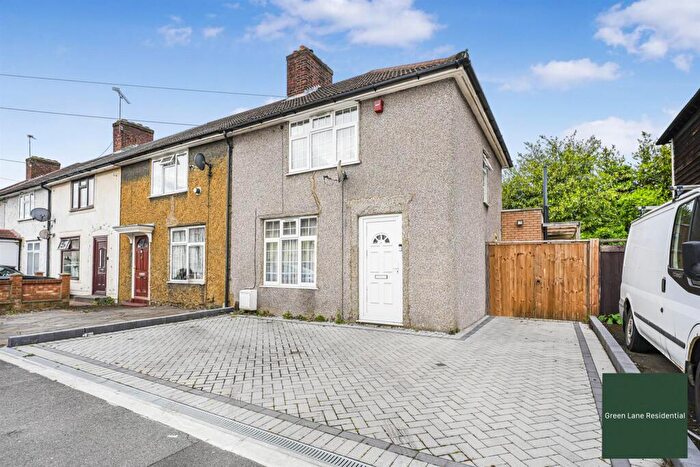 House For Sale In Bonham Road, Dagenham, RM8