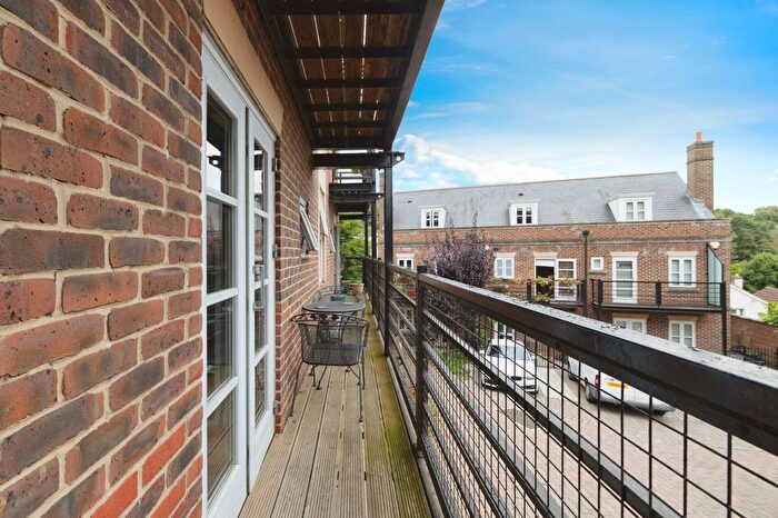 3 Bedroom Flat For Sale In Alexander Mews, High Street, Billericay, Essex, CM12