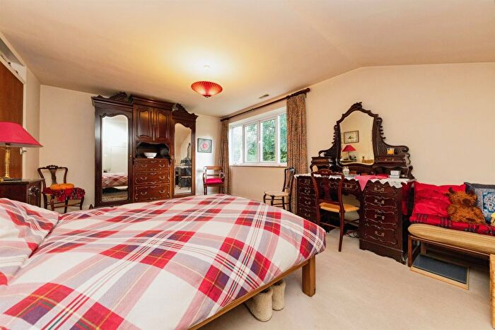 4 Bedroom Detached House For Sale In Stanley Road, Hertford, SG13