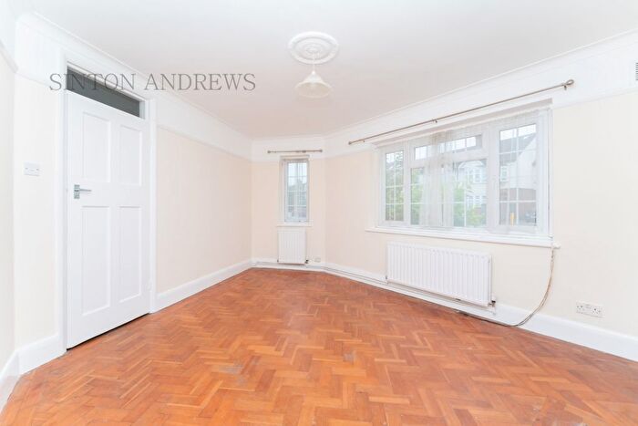 1 Bedroom Flat To Rent In Windmill Court, Northfields, W5