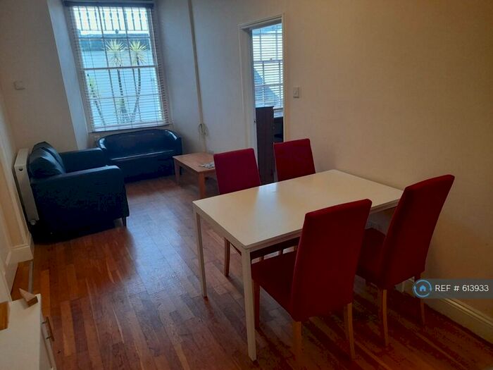 3 Bedroom Flat To Rent In Camden Crescent, Bath, BA1