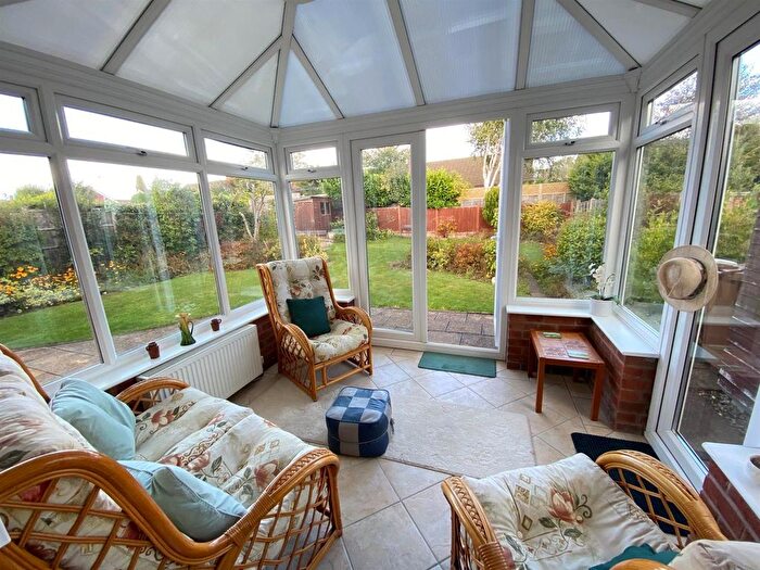2 Bedroom Detached Bungalow For Sale In Beverley Way, Malvern, WR14