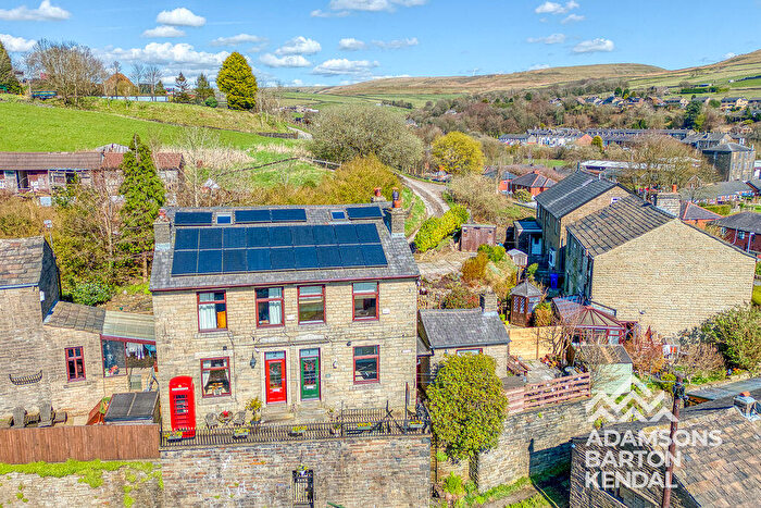 3 Bedroom Semi-Detached House For Sale In Glen View, Whitworth, OL12