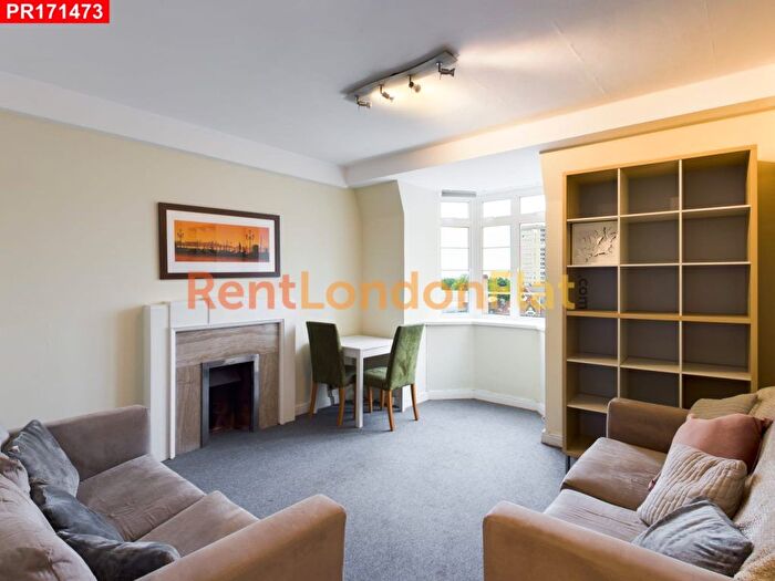 4 Bedroom Flat To Rent In Hammersmith Road, London, W6