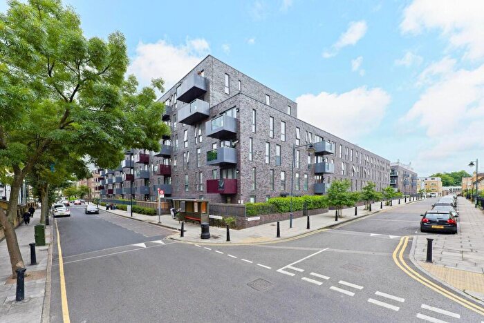 2 Bedroom Flat To Rent In Harford Street, Mile End, London, E1