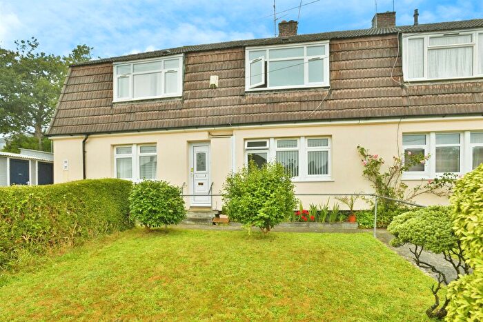 2 Bedroom Apartment For Sale In Swinburne Gardens, Plymouth, PL5