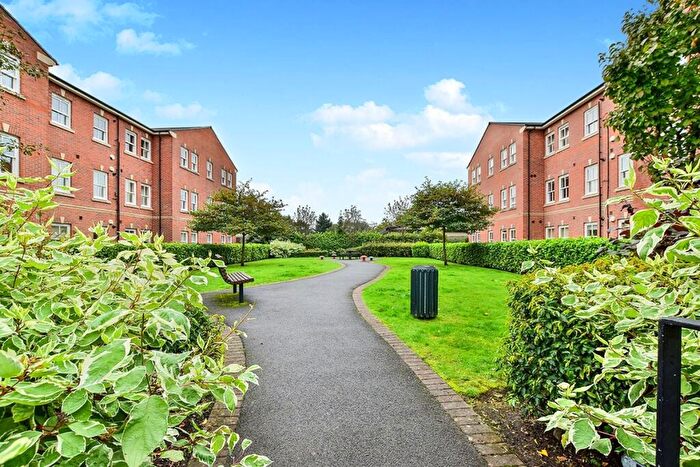 2 Bedroom Apartment To Rent In Hatters Court, Stockport, Cheshire, SK1