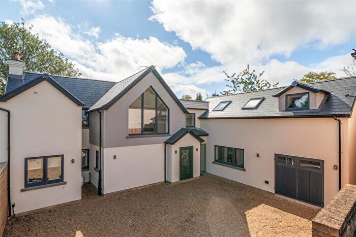 4 Bedroom Detached House For Sale In Penyston Road, Maidenhead, SL6