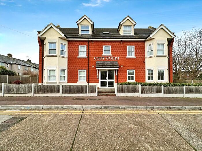 1 Bedroom Apartment For Sale In Shakespeare Drive, Westcliff-on-Sea, Essex, SS0