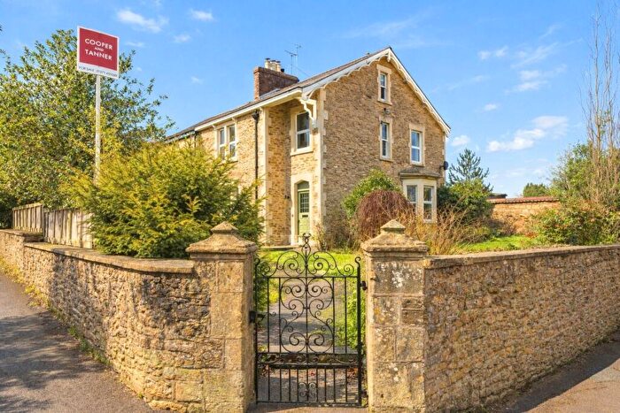 4 Bedroom Semi Detached House For Sale In Bath Road, Frome, Frome, BA11