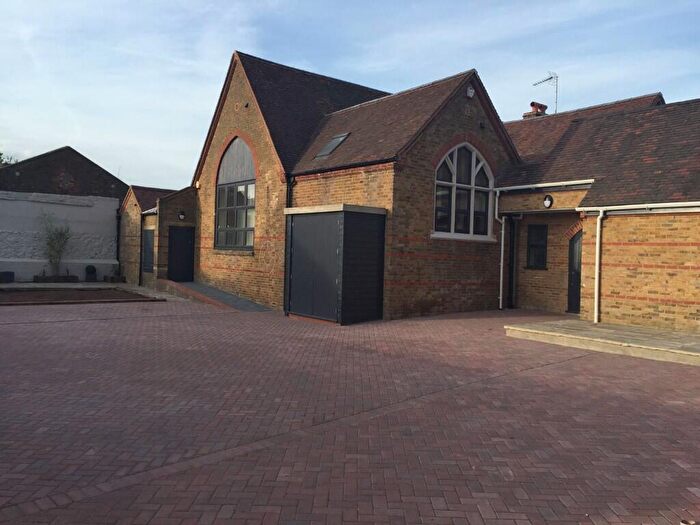 1 Bedroom Flat To Rent In Melville Road, Maidstone, Kent, ME15