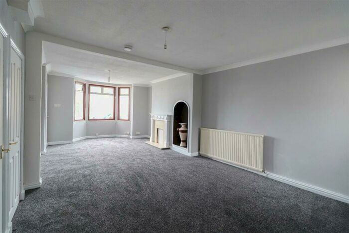 3 Bedroom End Of Terrace House To Rent In Pembrook Road, Holbrooks, Coventry, CV6