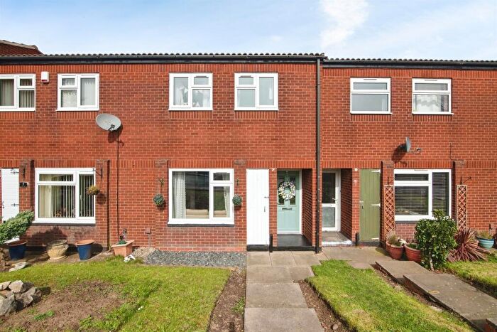 3 Bedroom Terraced House For Sale In Meadow Road, Smethwick, B67