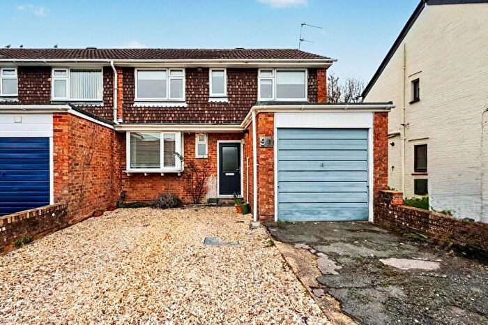 4 Bedroom Semi Detached House To Rent In Rushes Road, Petersfield, Hampshire, GU32