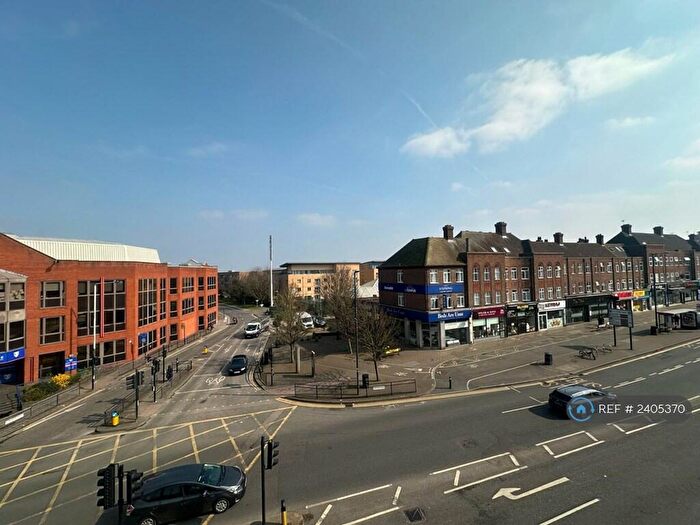 2 Bedroom Flat To Rent In Bluepoint Court, Harrow, HA1