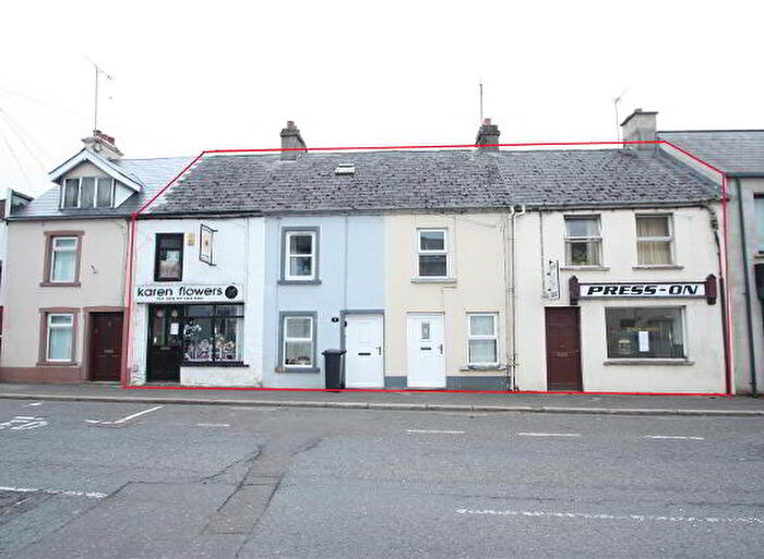 4 Bedroom Terrace House For Sale In , And A, Ballynahinch, BT24