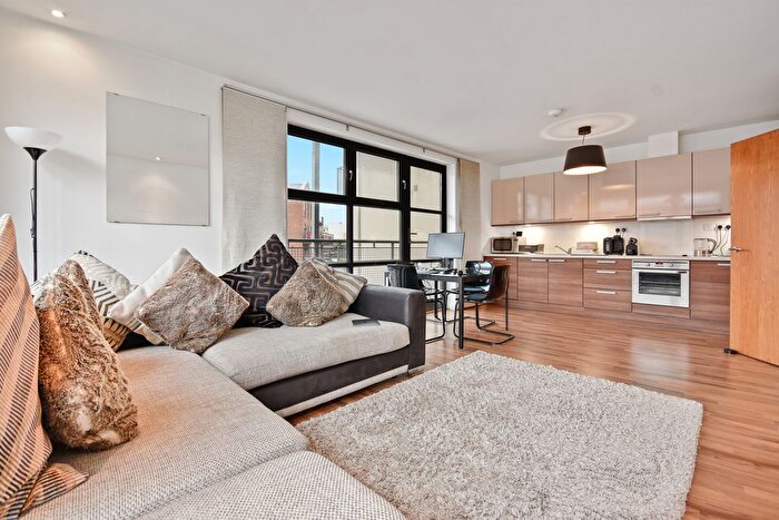 2 Bedroom Flat To Rent In Carmine Wharf, Copenhagen Place, Limehouse, London, E14