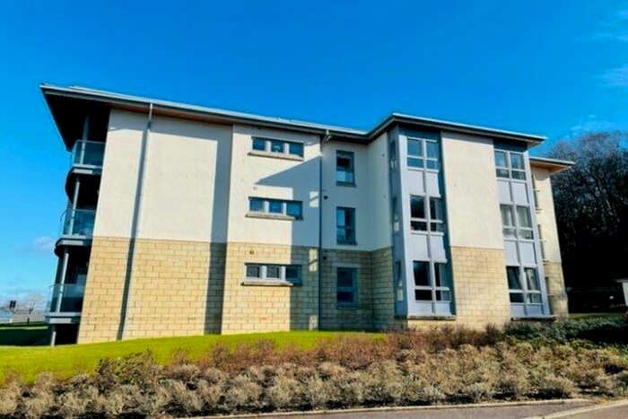 2 Bedroom Flat To Rent In Cloch Road, Gourock, PA19