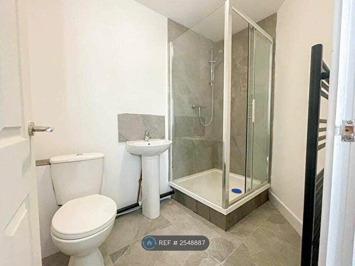 2 Bedroom Flat To Rent In Freeman Road North, Leicester, LE5