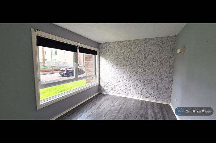 2 Bedroom Flat To Rent In Banner Road, Glasgow, G13