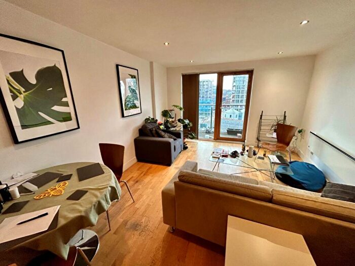 1 Bedroom Flat To Rent In Clarence House, The Boulevard, Leeds, LS10