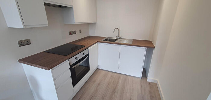 2 Bedroom Apartment To Rent In Conditioning House, Bradford, BD1