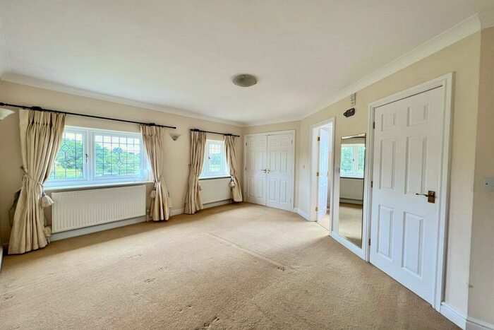 3 Bedroom Semi-Detached House For Sale In Wood Lane West, Adlington, Macclesfield, SK10