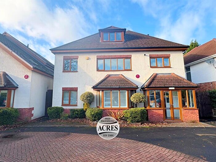 2 Bedroom Apartment For Sale In Willow House, Birmingham Road, Sutton Coldfield, B72