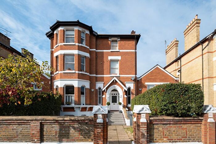 1 Bedroom Flat To Rent In Colinette Road, London, SW15