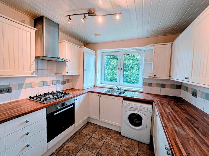 3 Bedroom Flat To Rent In Turnberry Place Rutherglen, G73