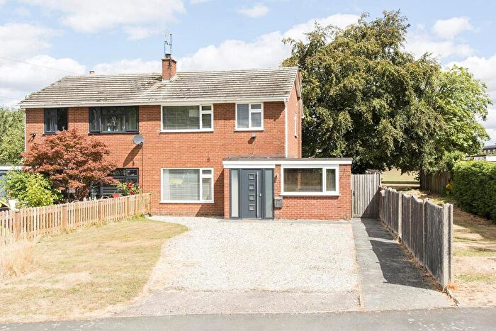 3 Bedroom Semi-Detached House For Sale In Mere Road, Upper Bruntingthorpe, Lutterworth, LE17