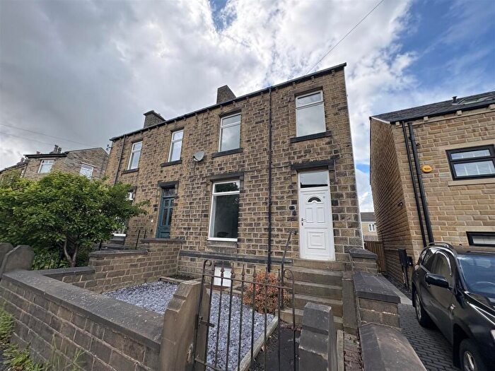 3 Bedroom House To Rent In Leymoor Road, Golcar, HD7